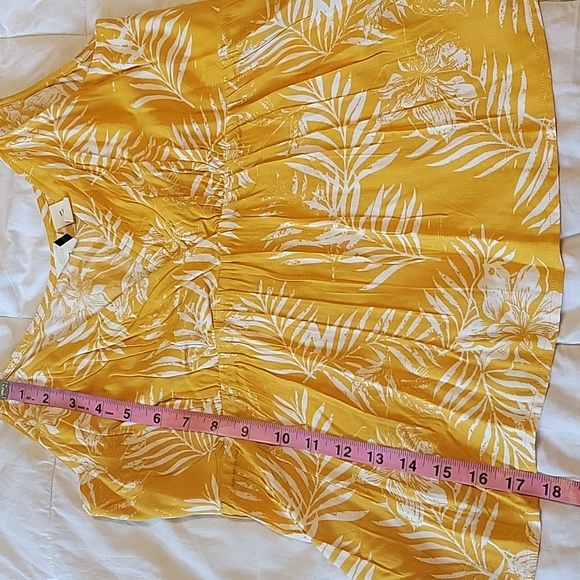 Roxy womens Mineral Yellow Floral Ruffle strap blouse size large - Picture 4 of 12